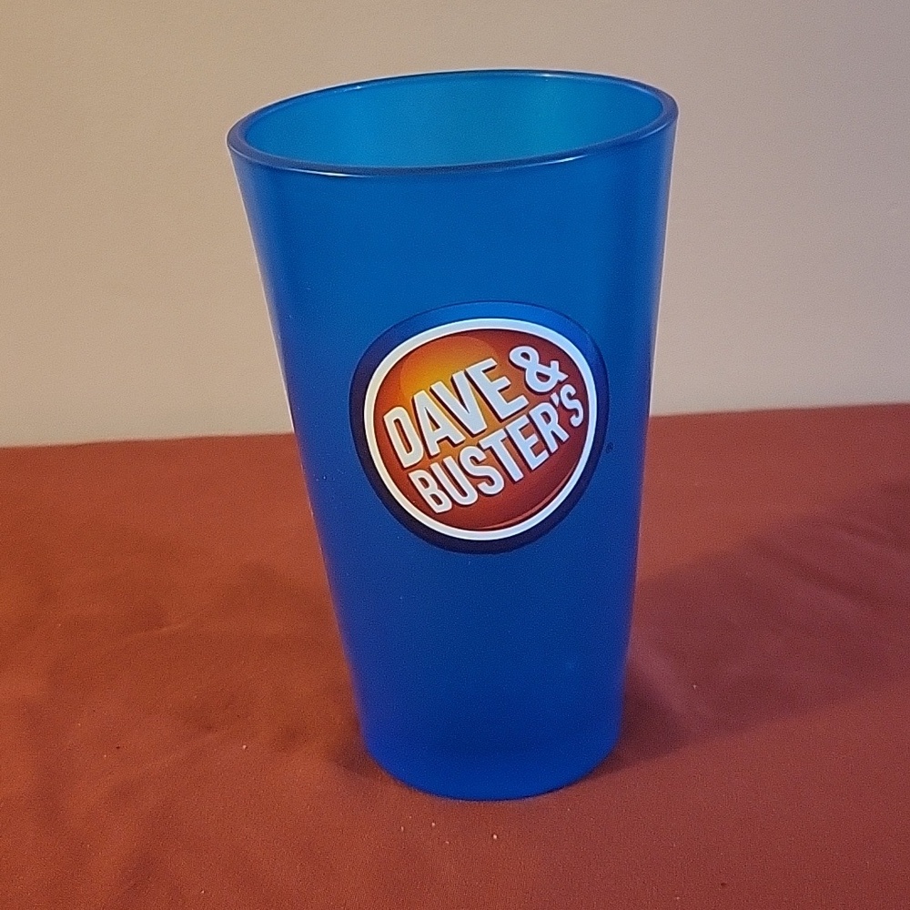 RARE Blue Glass Dave and Buster's TM Collectible Pint Drinking Glass 5 3/4" Tall